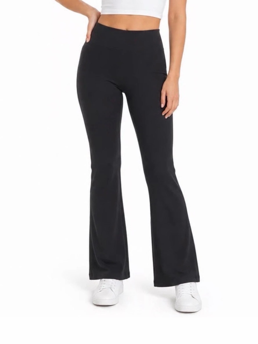 Aritzia TNA Black Flare
Leggings S